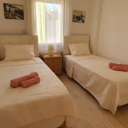 Villa Magnificent View With Private Pool & Piano, 3 Bedroom Villa, Min 4 Nigths *